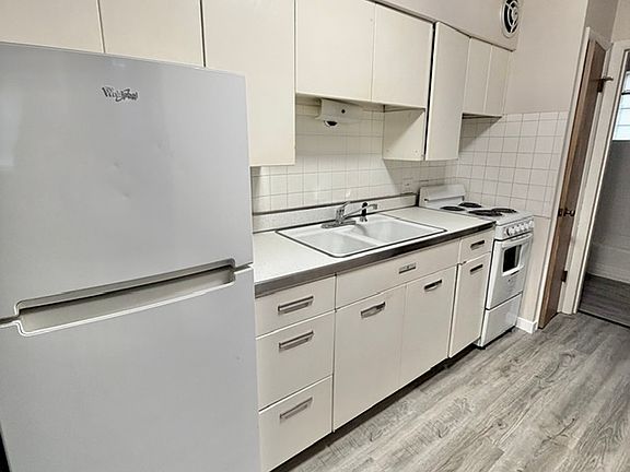 3rd image of 306 W Hill St APT 12