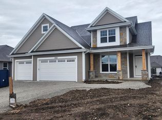 10010 Goldenrod Ln, Franksville, WI 53126