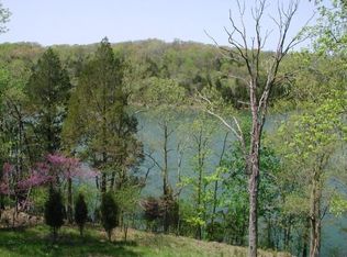 135 Bent Pine Ln, Brandenburg, KY 40108