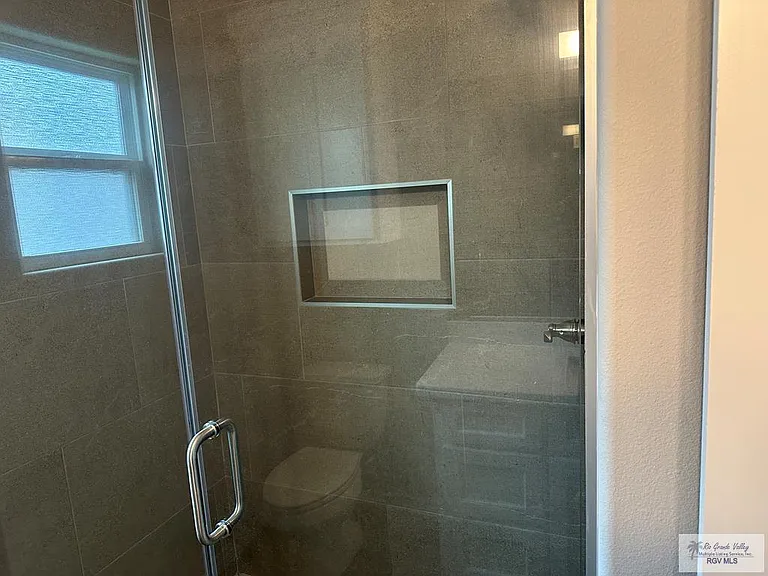 8822 Albatross St — Photo 14