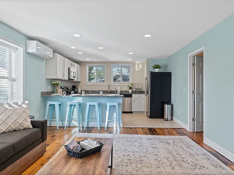 15 Fern Park Ave. — Photo 89