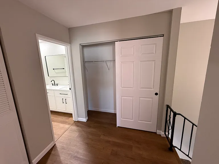 933 W Main St #933 — Photo 12