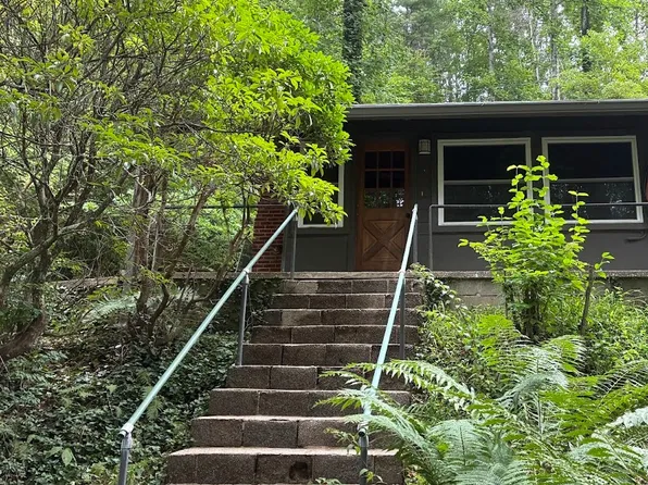 (undisclosed Address), Cedar Mountain, NC 28718