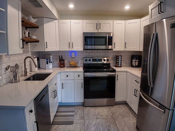 4th image of 8050 Severn Dr APT C