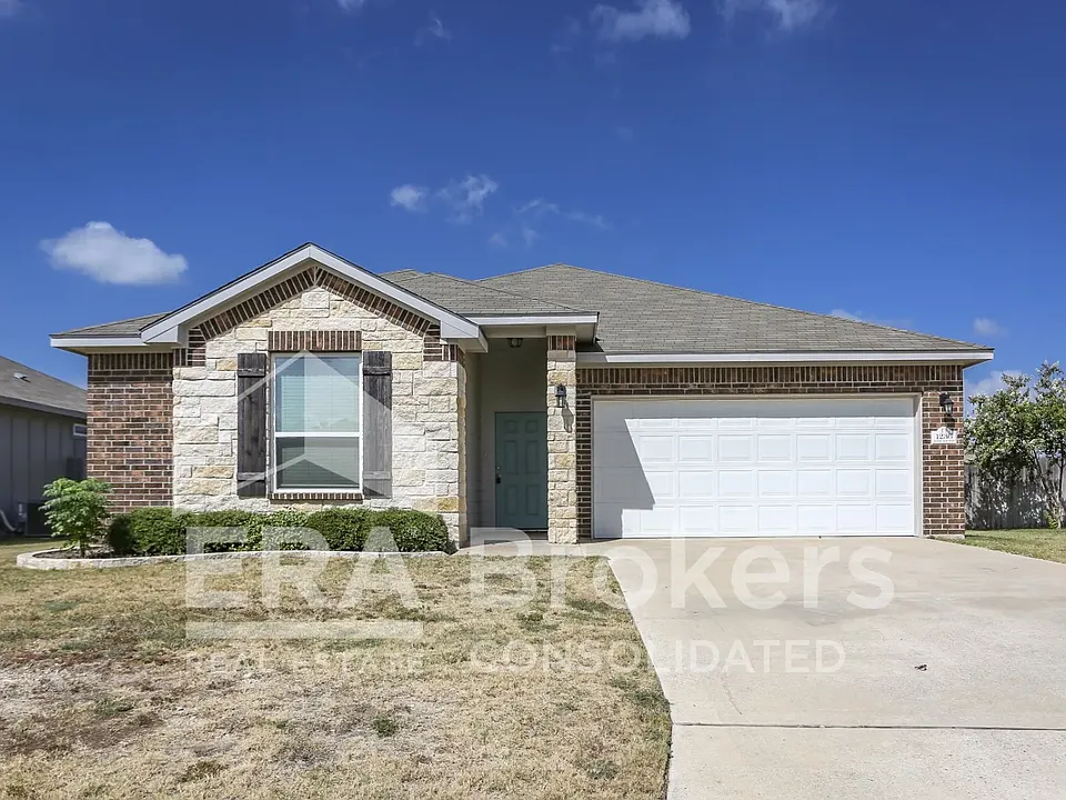 1236 Grand Oak Trl