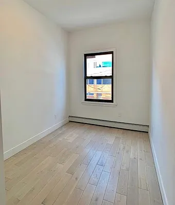 Rented by Oxford Property Group | media 27