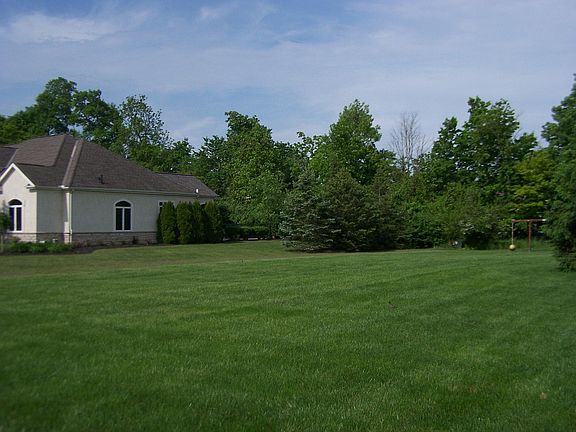 3rd image of 10708 Brinsworth Dr