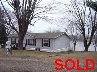 23 Erwin Dr, Neoga, IL 62447