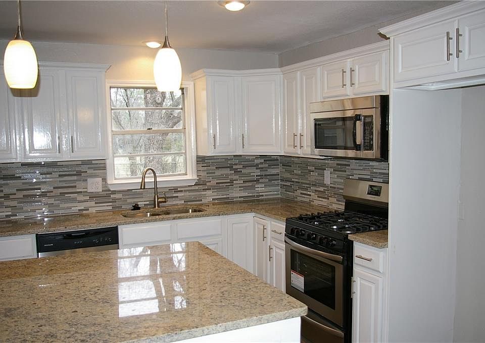 1st image of 1604 Parkhaven Dr