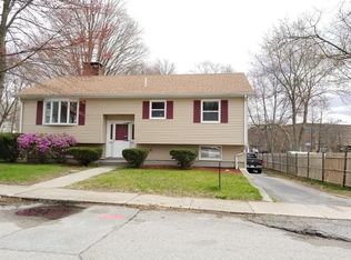 6 High St, Northbridge, MA 01534