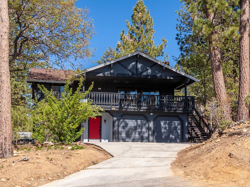 Beautiful modern spacious cabin. 4 bedrooms. Great walks from cabin.