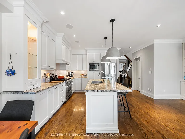 200 Donlea Dr — Photo 14