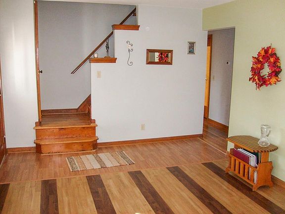 4th image of 4372 Dalehurst Dr