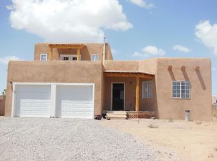 813 9th St NE, Rio Rancho, NM 87124