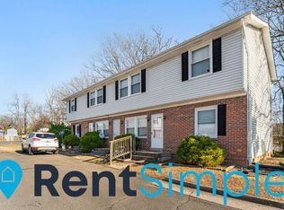 101 E Madison St #7, Remington, VA 22734