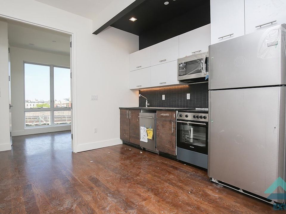 2nd image of 308 Jefferson St #2XERT