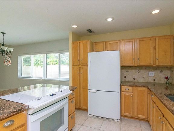2nd image of 3424 Ellenwood Ln