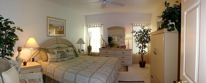 Large downstairs master bedroom.