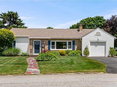 70 Baldwin Orchard Dr, Cranston, RI, 02920