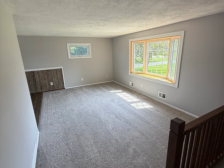 1095 Hamlin Parma Townline Rd — Photo 3