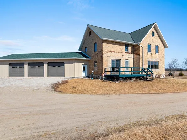 N8327 Poplar Dr, Algoma, WI 54201