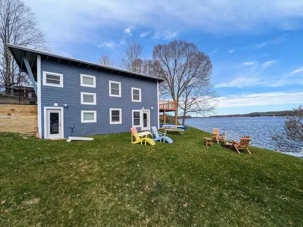 1316 Cherokee Dr, Union City, MI 49094