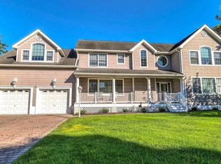 304 Burning Tree Blvd, Absecon, NJ 08201