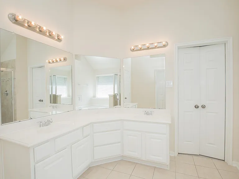 835 Aqua Vista Ln — Photo 28