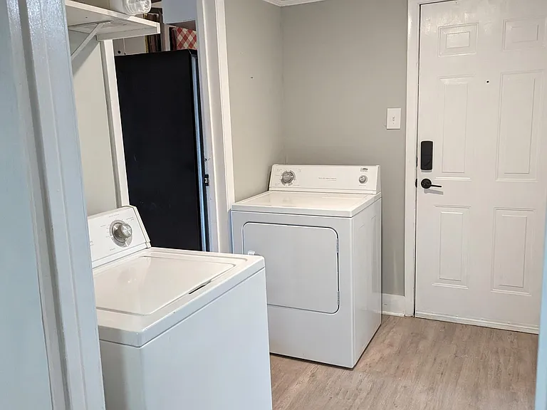 918 Gertrude Ave — Photo 15