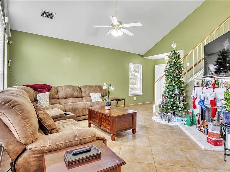 1700 W Pflugerville Pkwy — Photo 13