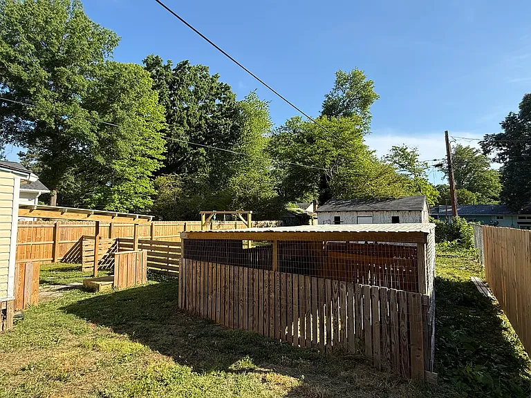 3024 Navarone Ave — Photo 10