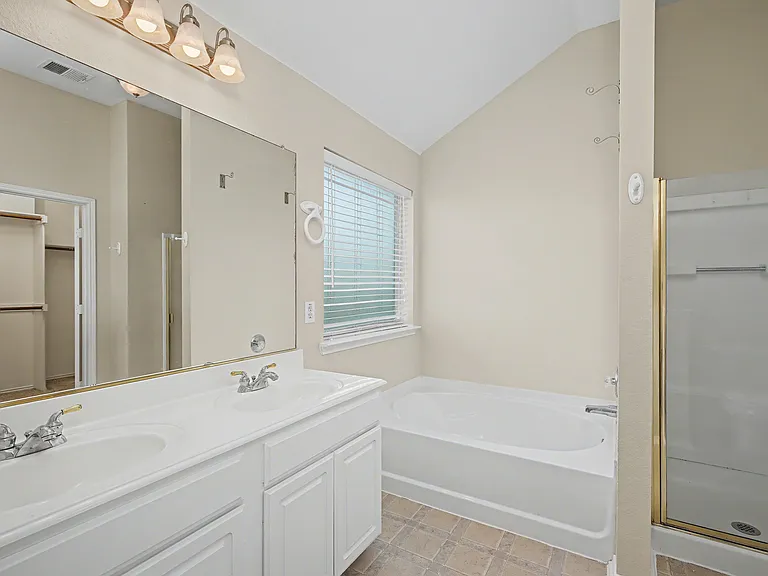 8401 Tribute Ln — Photo 12