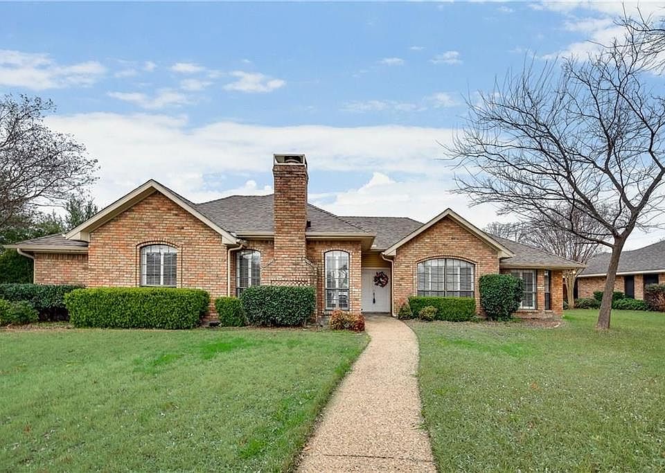 1st image of 1313 Watersedge Dr