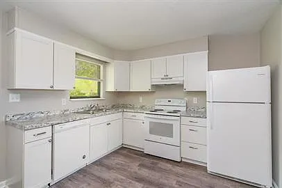 111 Raintree Ln #C — Photo 2
