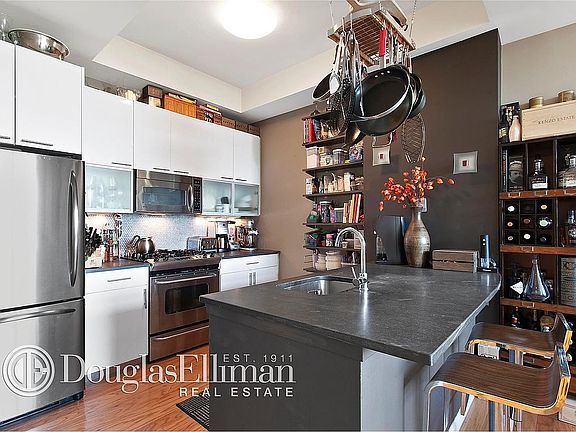 3rd image of 4821 5th St APT 5I