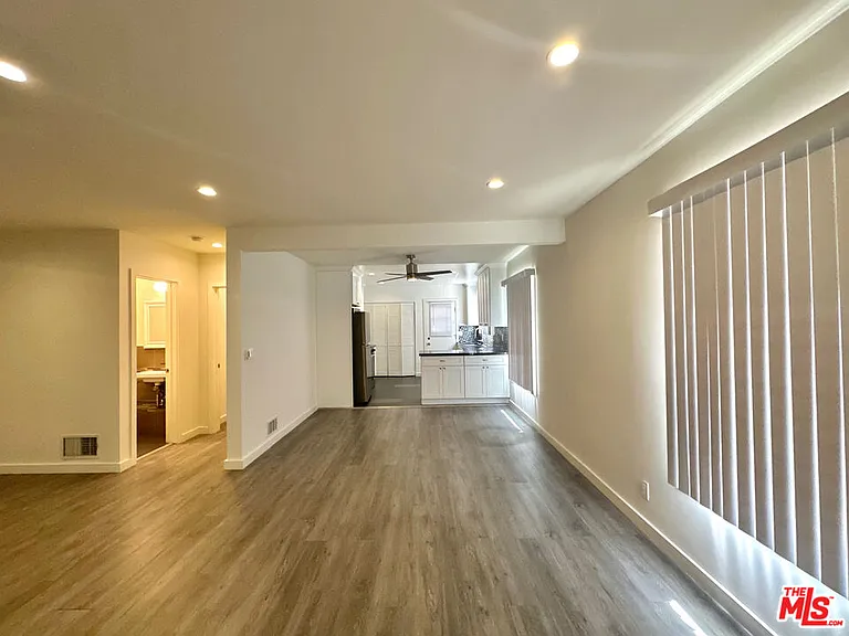 1155 Horn Ave #1 — Photo 2