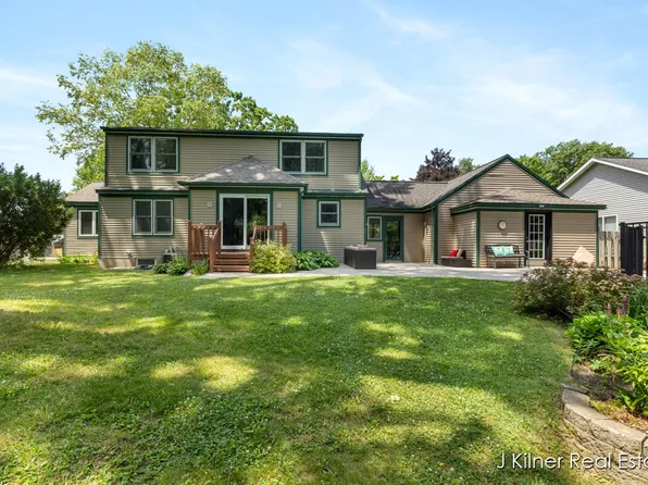 1940 Perkins Ave NE, Grand Rapids, MI 49505