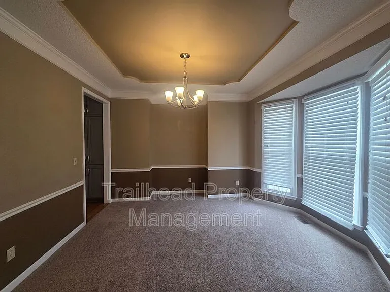 14002 Goodman St — Photo 5