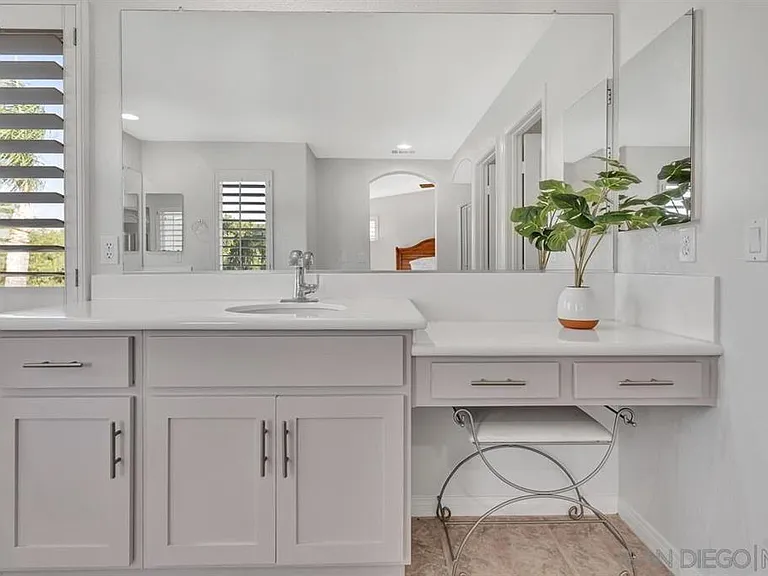 46048 Paseo Gallante — Photo 35