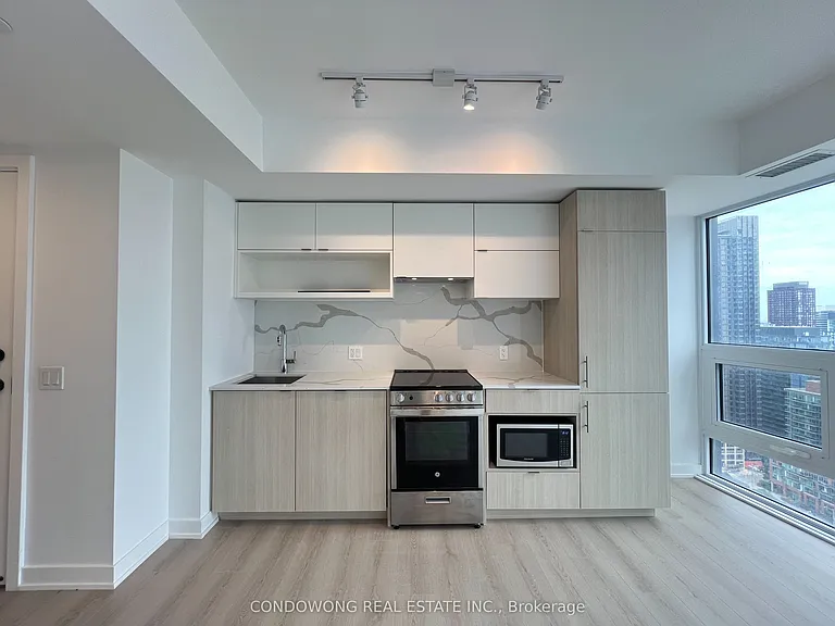 100 Queen St E #3108 — Photo 2