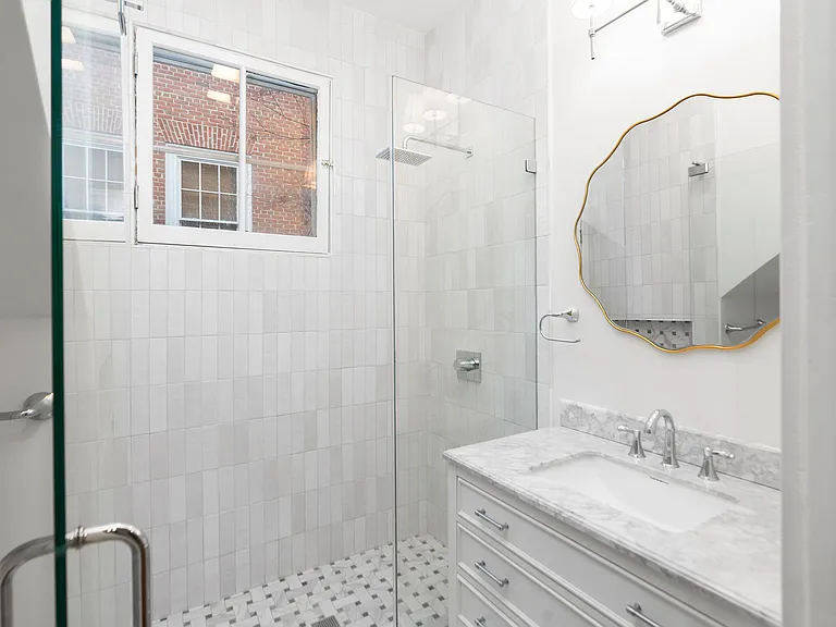 175 Madison Ln — Photo 15