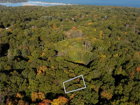 18B Valley Circle, Miller Place, NY 11764