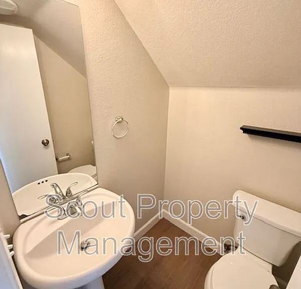 43174 Teramo St — Photo 12
