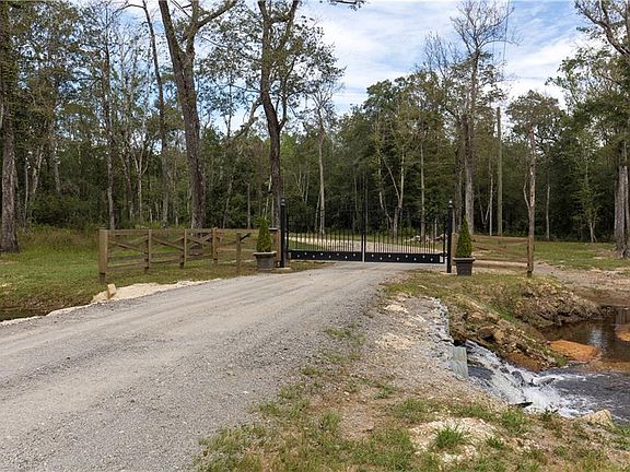 3rd image of 7150 Powell Rd