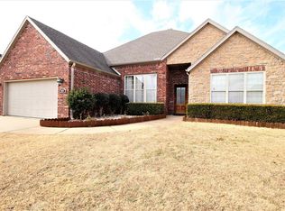 3026 Shiraz Ln, Springdale, AR 72764