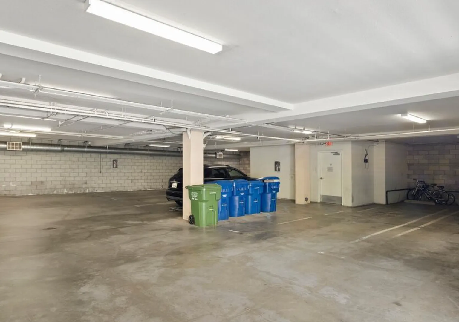 10883 Rose Ave — Photo 3