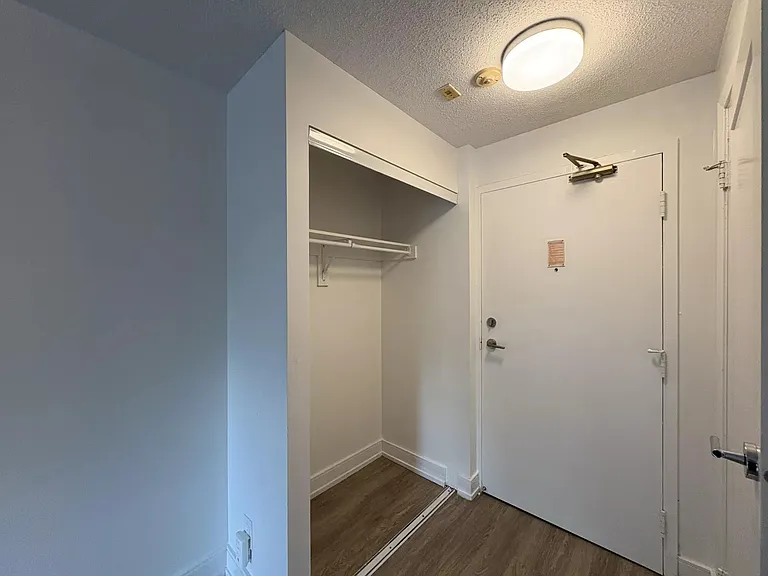 286 Chandler Dr #109 — Photo 6