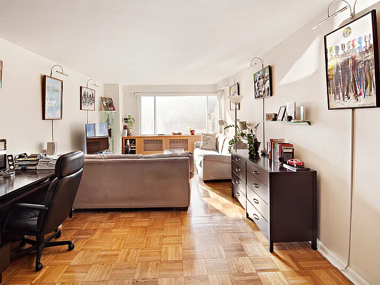 411 E 53rd St #12J — Photo 2