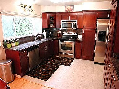 3rd image of 479 Clise Ct