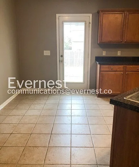 979 Tom Hailey Blvd — Photo 3